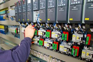 control_cabinet_power_plant_automation_profession_staff_work_workplace_business-726359